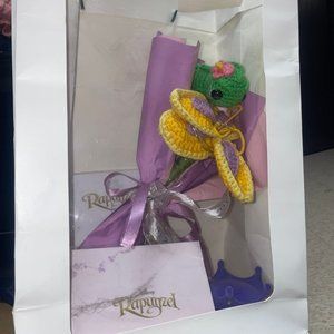 Tangled bouquet with Ring and Necklace